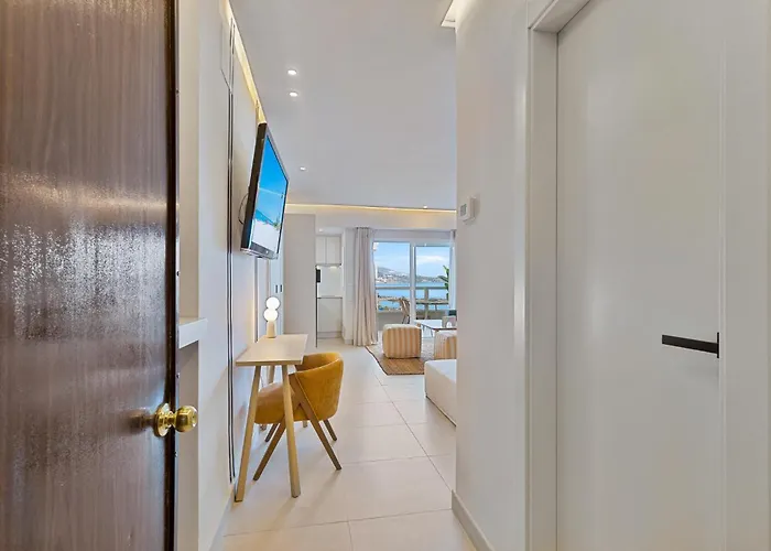 Solana 26 Incredible Sea Views Апартаменты Фуэнхирола